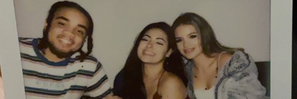 Colombianaa_a's profile banner image
