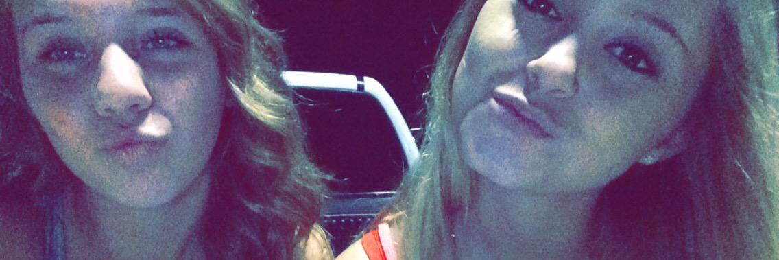 tayloranslee's profile banner image
