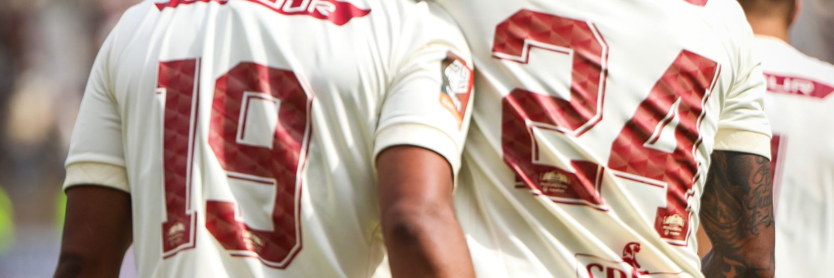 tavinho____'s profile banner image