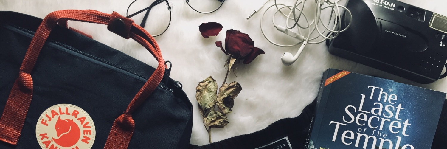 VanessyaRB's profile banner image