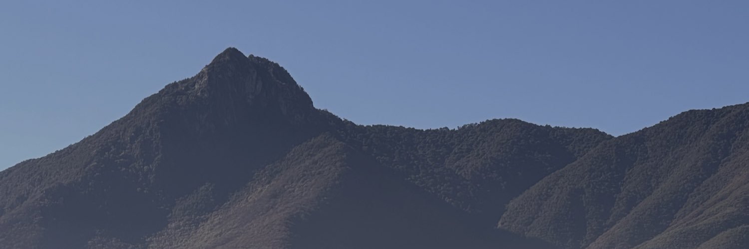 renysb's profile banner image