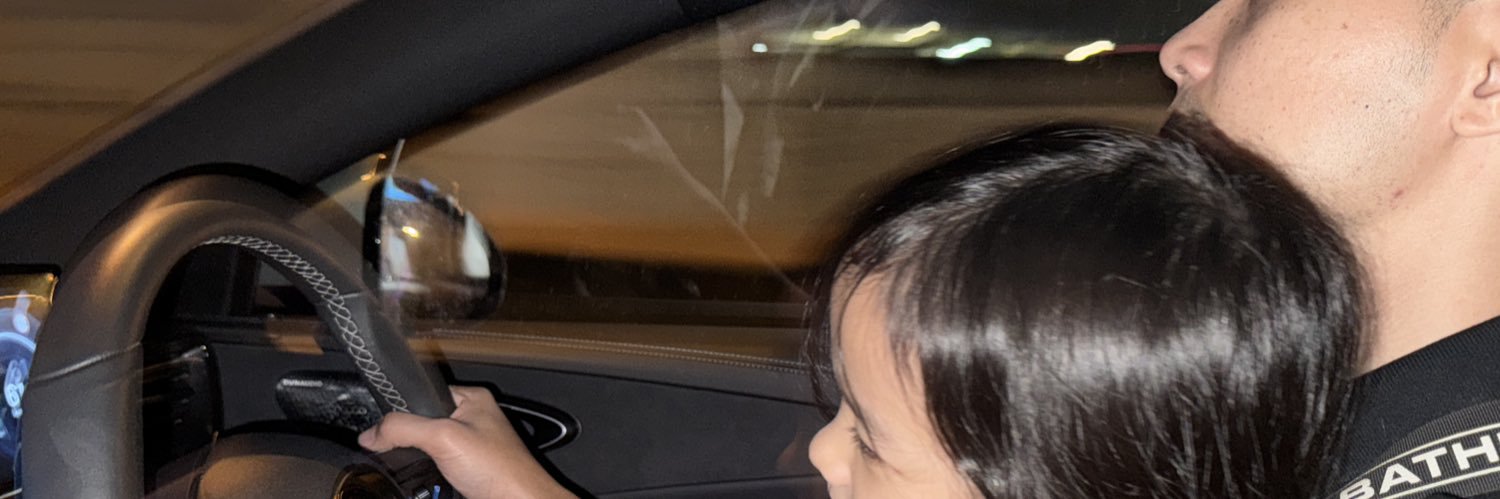 ainaamer's profile banner image