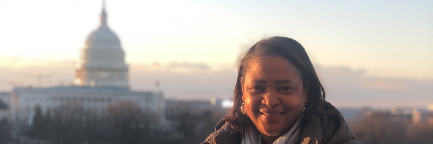 lorimontenegro's profile banner image