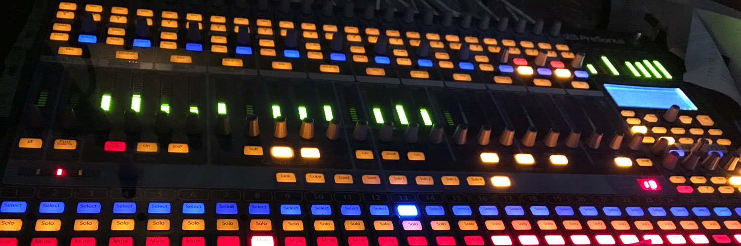 1LovePT's profile banner image