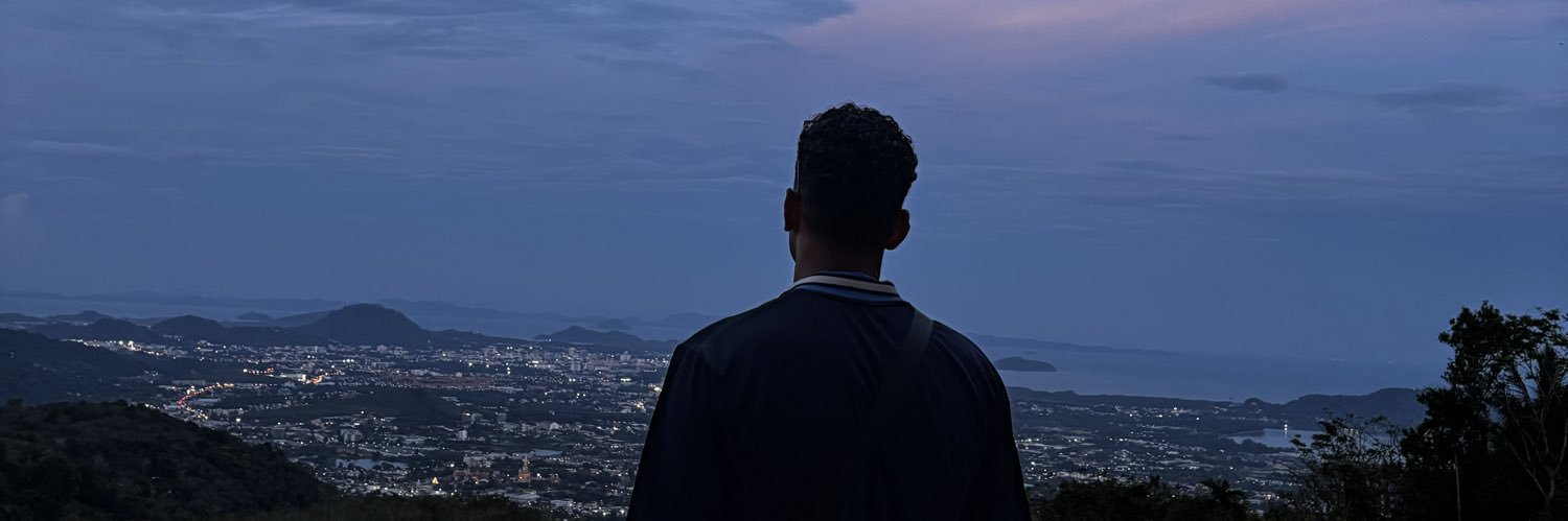 IzzyMando's profile banner image