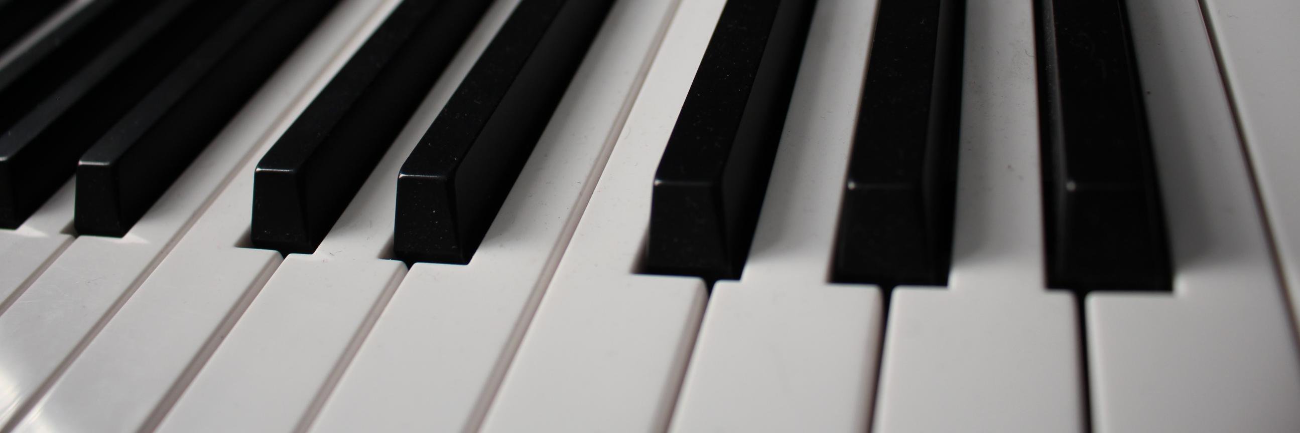 IndahouseCA's profile banner image