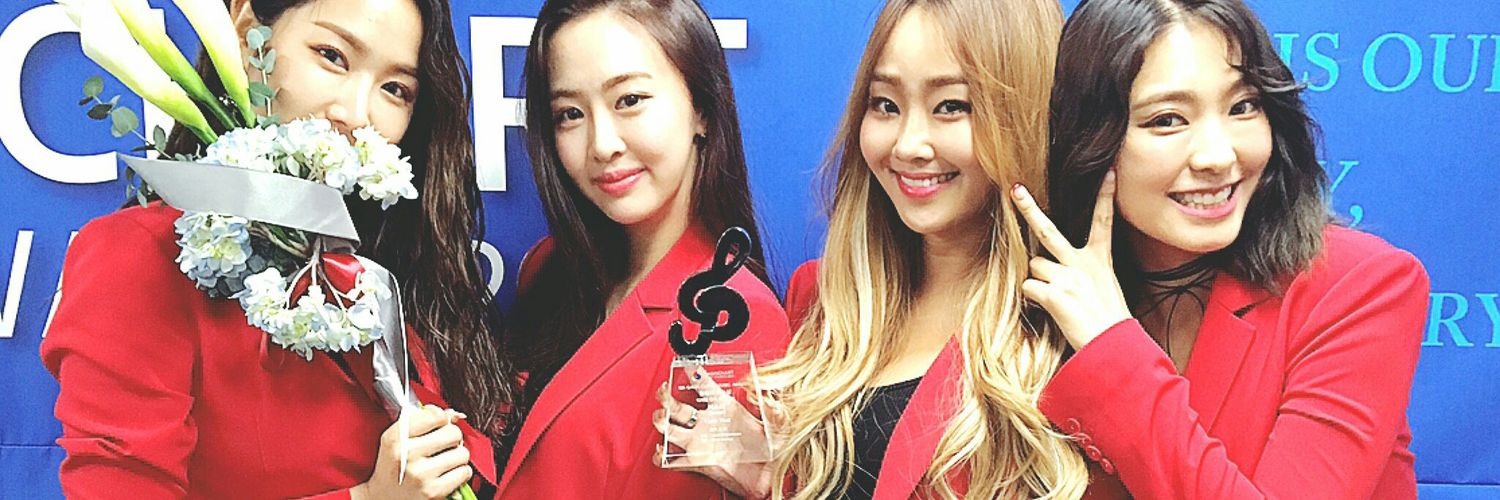 Lyynhyolyn's profile banner image