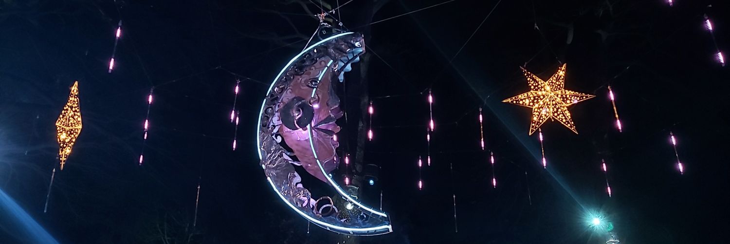 em_ranz's profile banner image