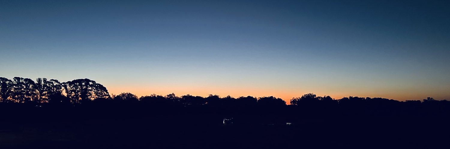 Chichistage's profile banner image