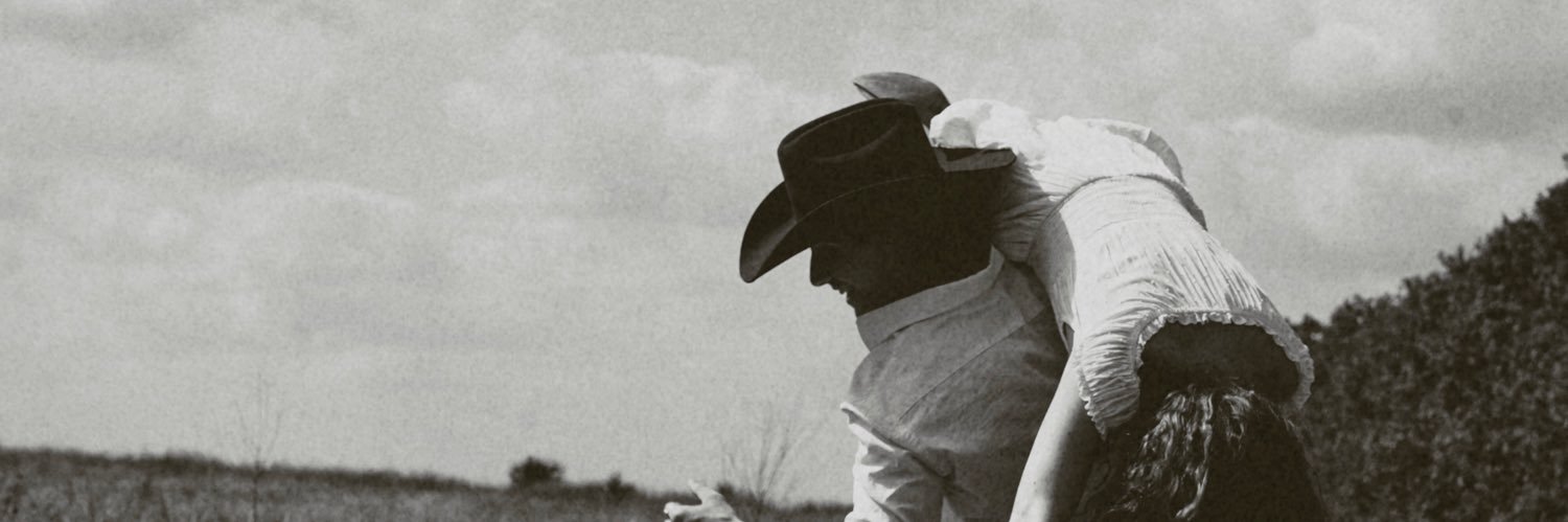 Abigail Howell banner