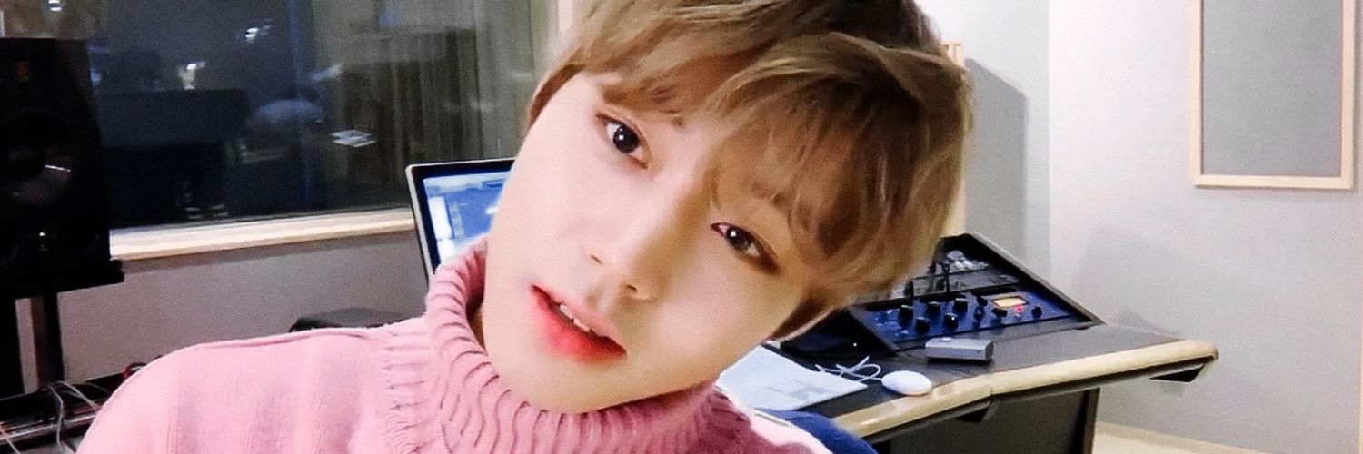 aana2102's profile banner image