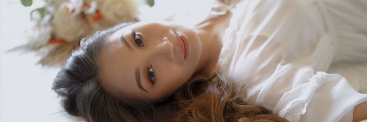 iaApple's profile banner image