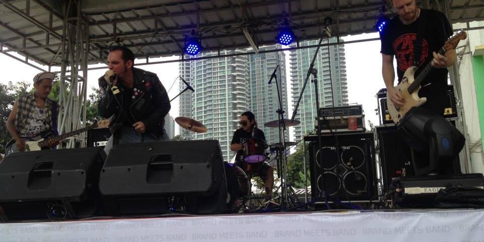 Citizen Useless banner