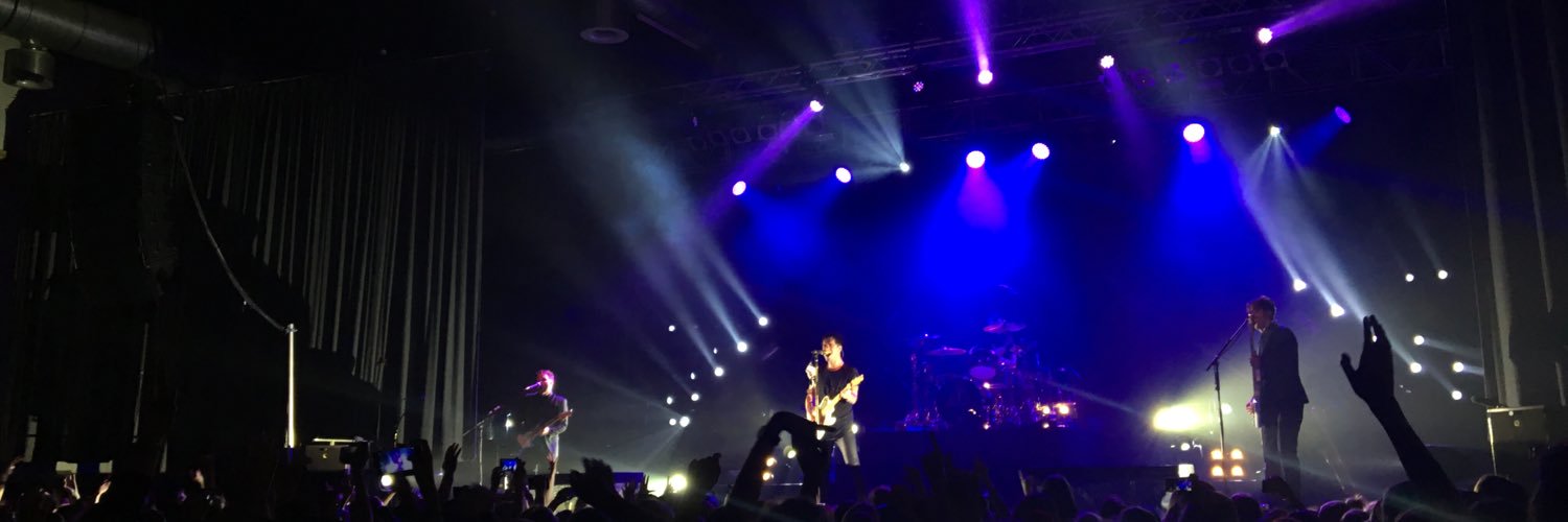 em LOVES the boys !! banner