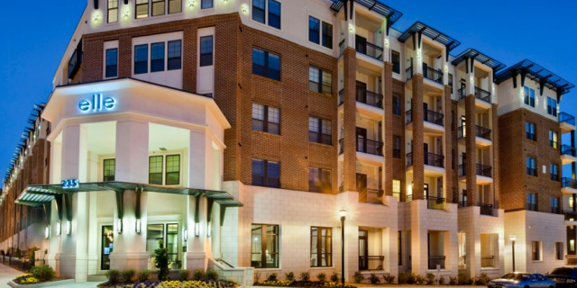 ElleBuckheadGA's profile banner image