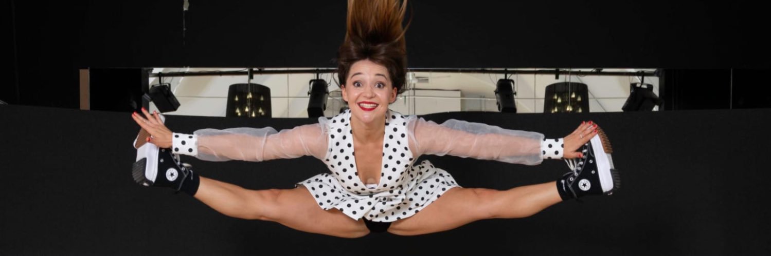 emilyyscott's profile banner image