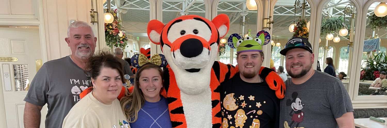 hannah__mcclain's profile banner image