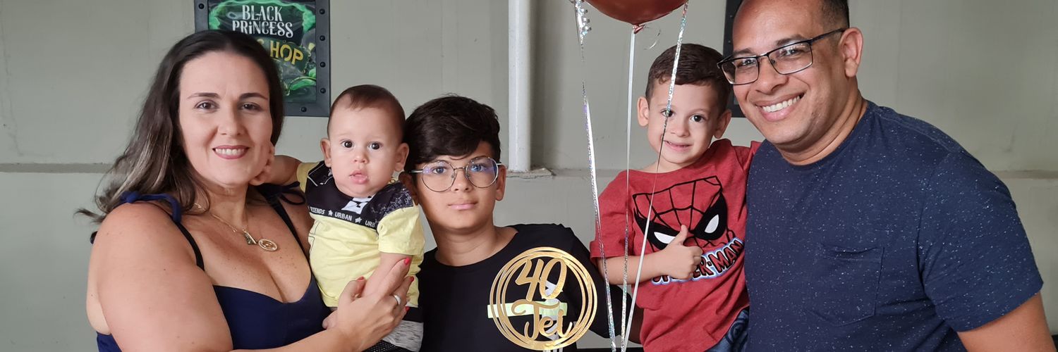 TatiAccioly's profile banner image
