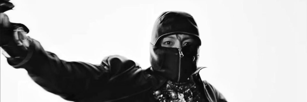 yiyiyis's profile banner image
