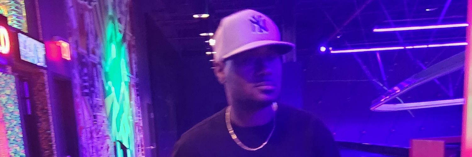 PMoedoe's profile banner image