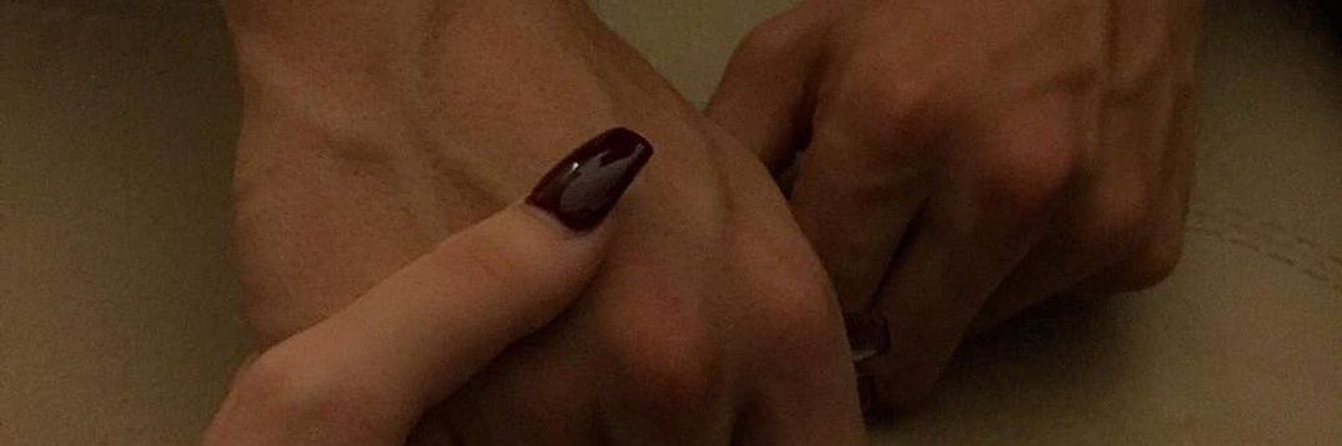 akbaelif1's profile banner image