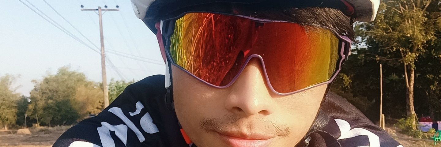 naitop's profile banner image