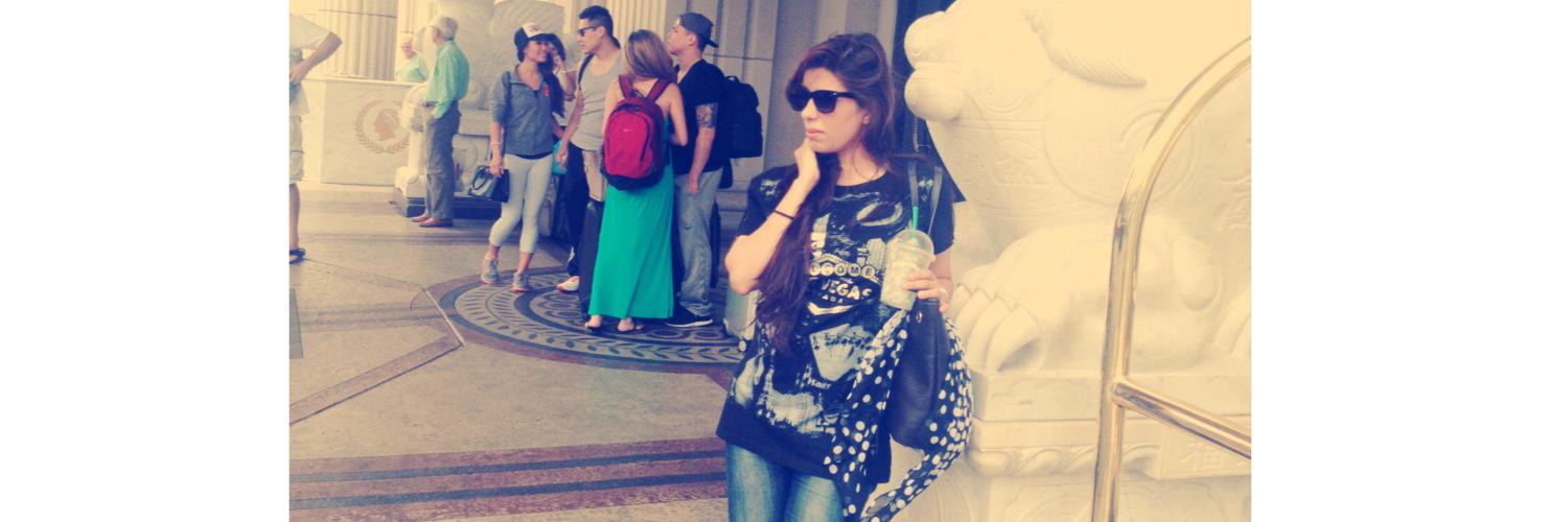 FarihaaQ's profile banner image