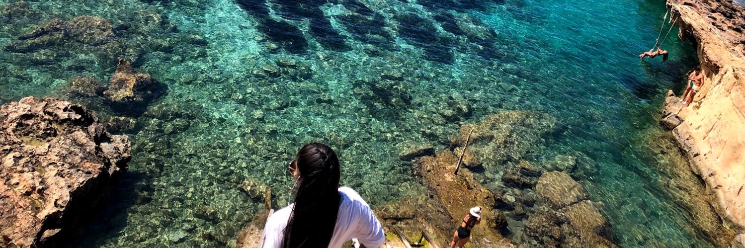 Danielaheredi99's profile banner image