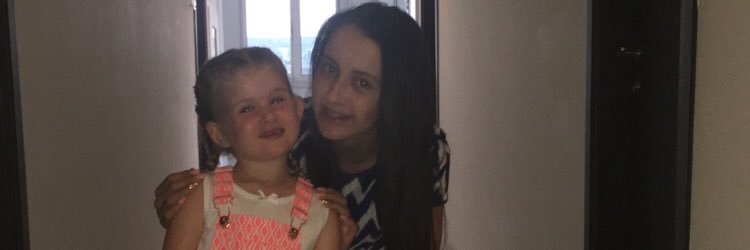 lauras2712's profile banner image