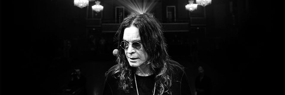 Champagne Supernova banner