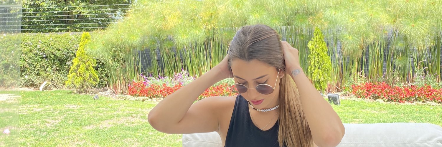 MicheNavarro's profile banner image