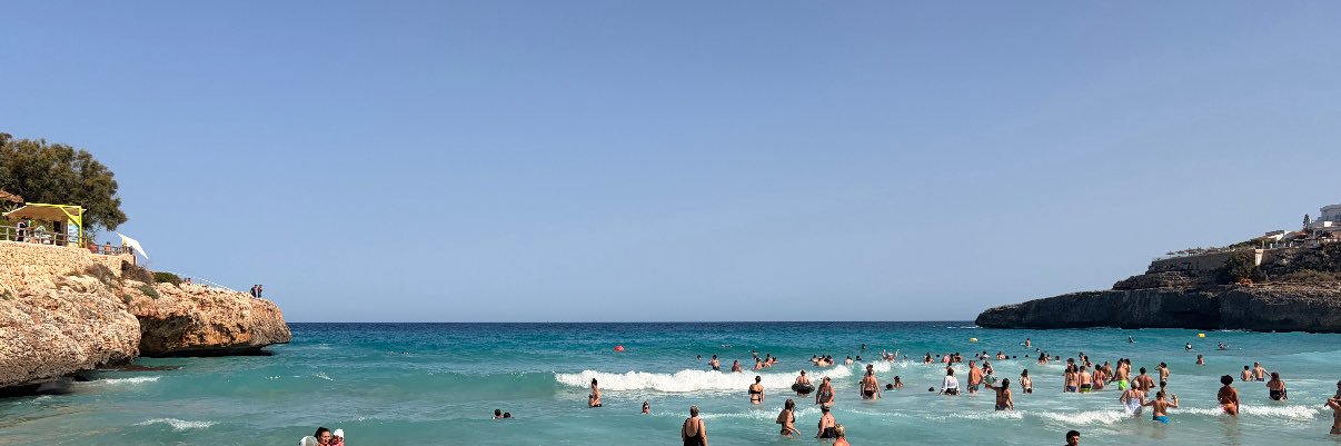 1Chloe_Williams's profile banner image