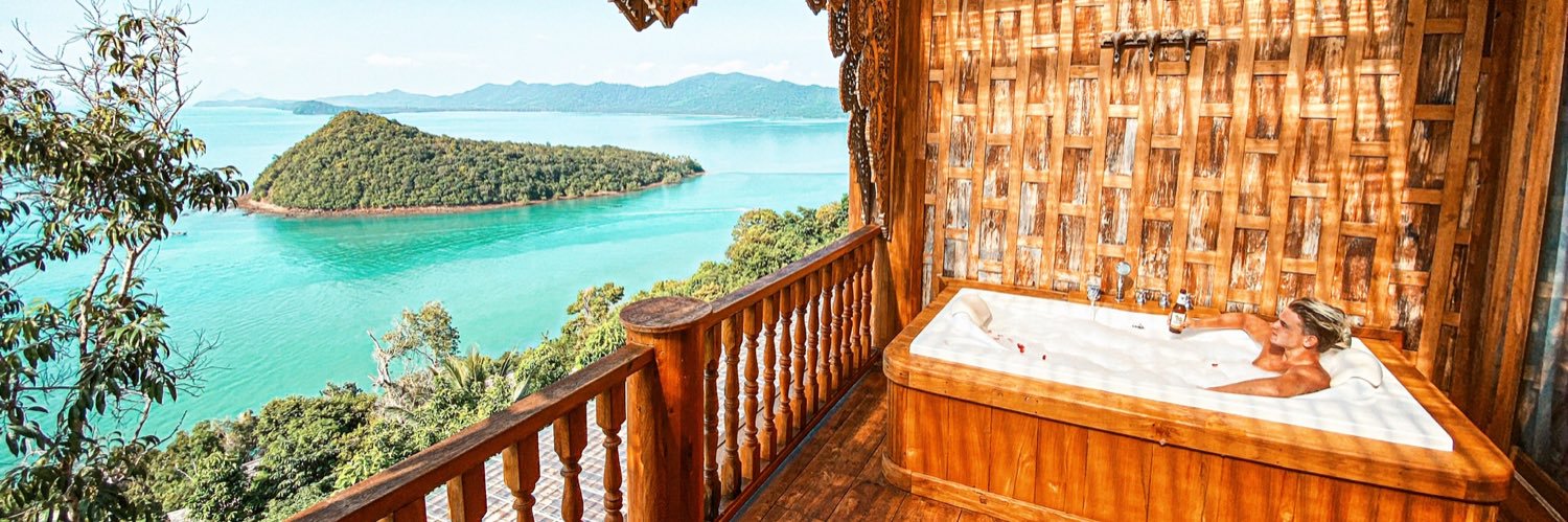 Tom James 📍🇮🇳 banner