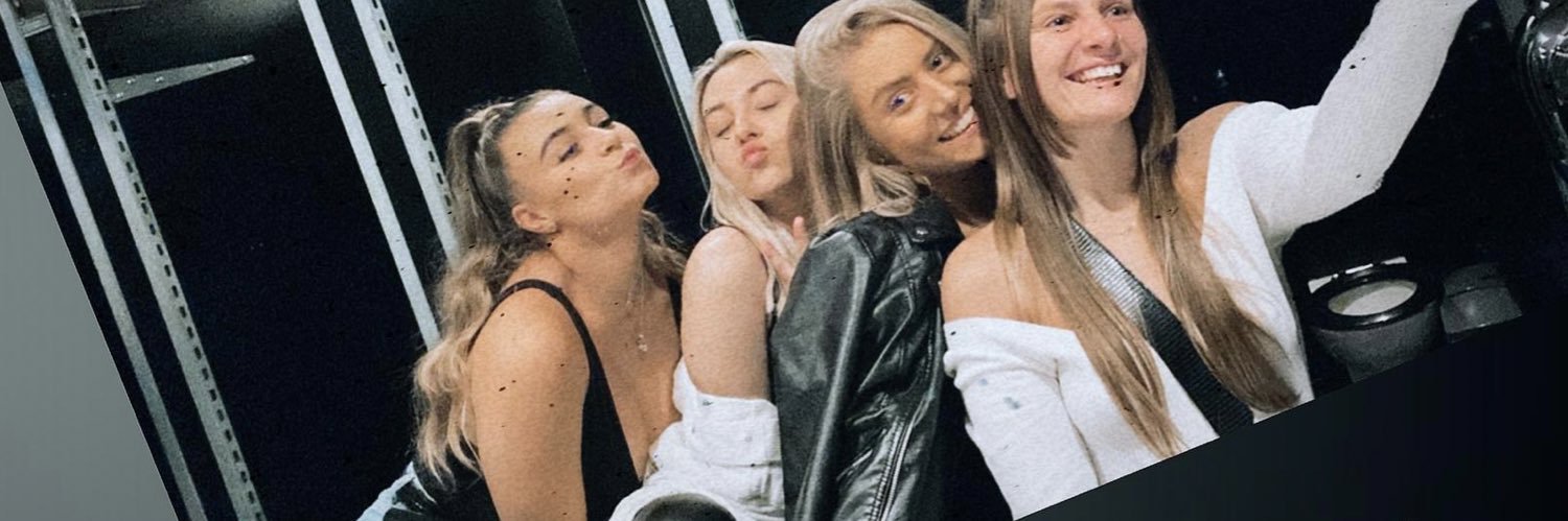 demraye_'s profile banner image