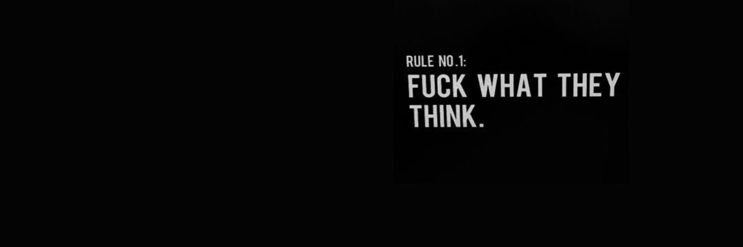 D banner