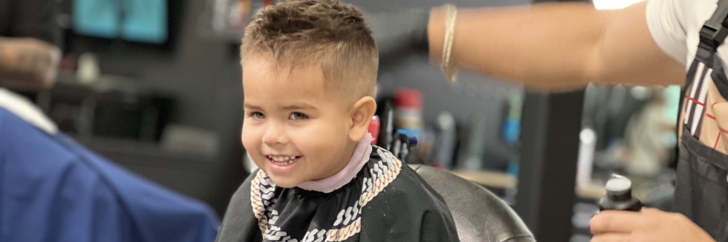 tinjr28's profile banner image