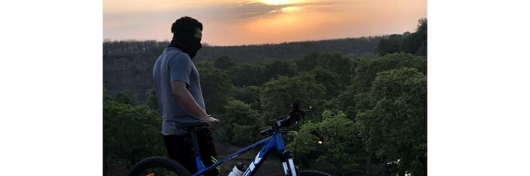 hrsydv's profile banner image