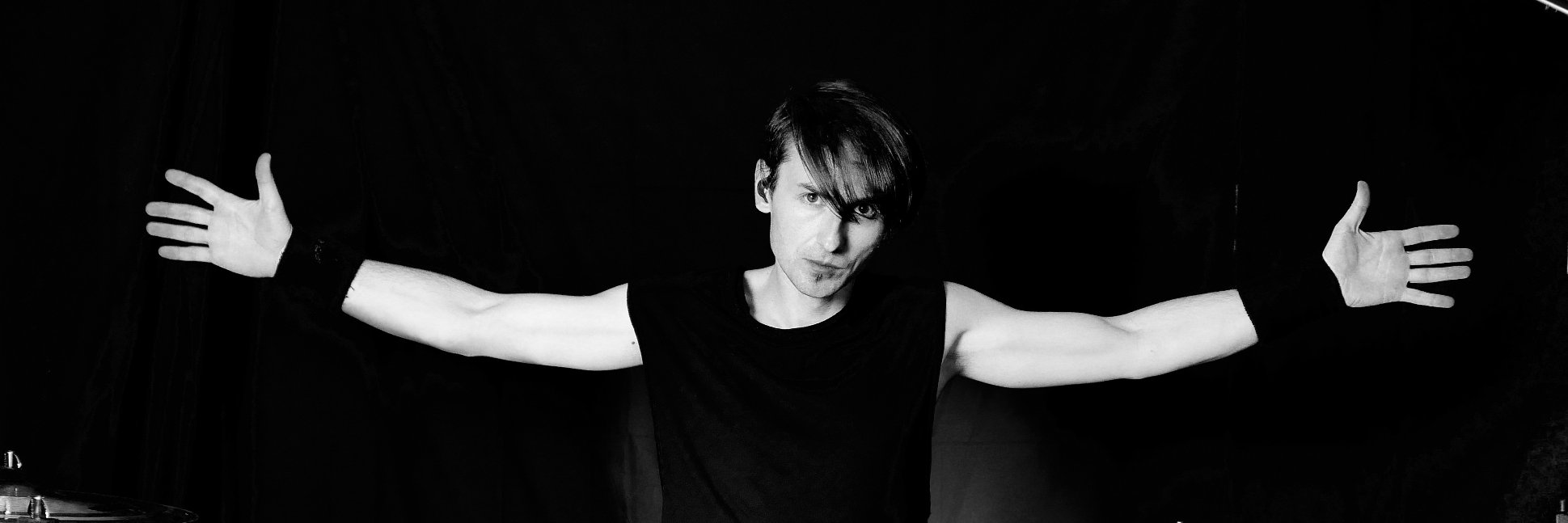 coosminus's profile banner image