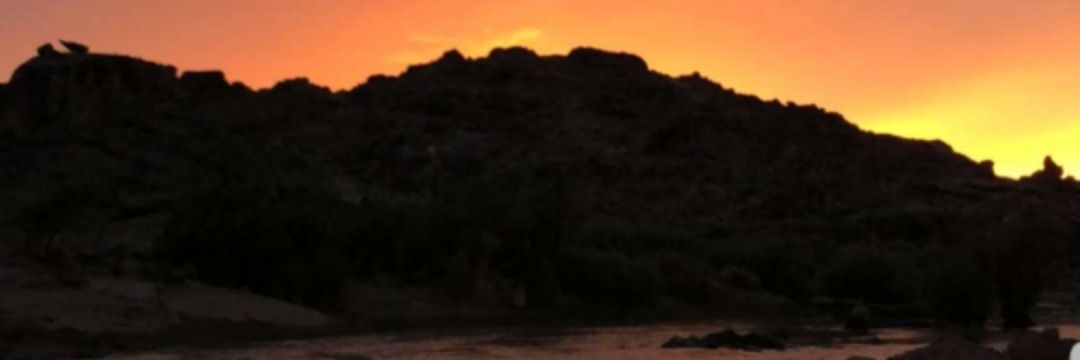 noon32011's profile banner image