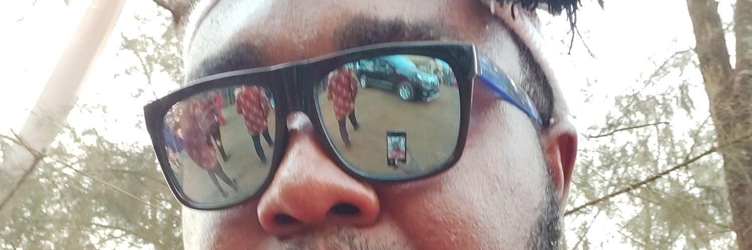 donchuksy's profile banner image