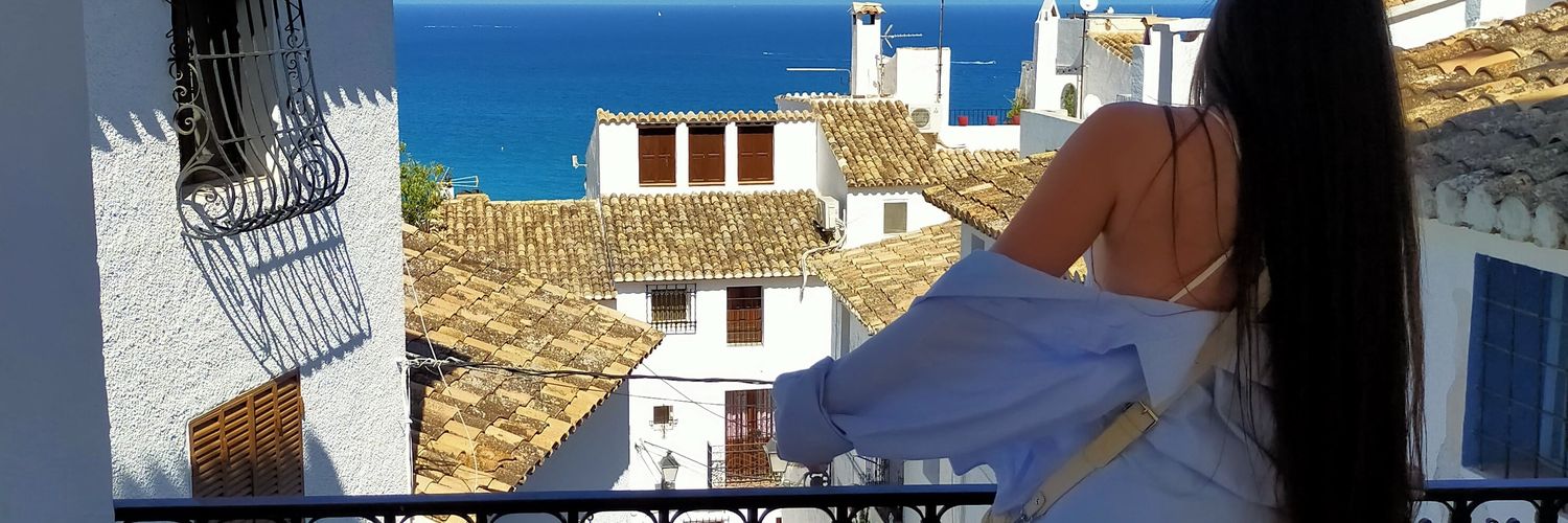 rosa_lorente's profile banner image