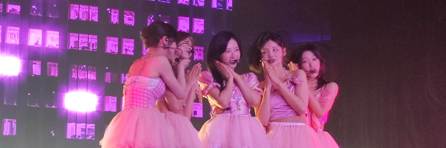 fullofmochis.bsky.social banner