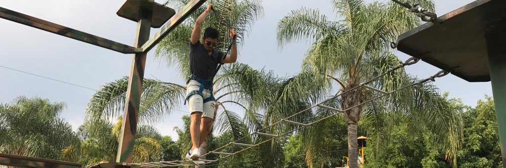 ChooyLozano's profile banner image