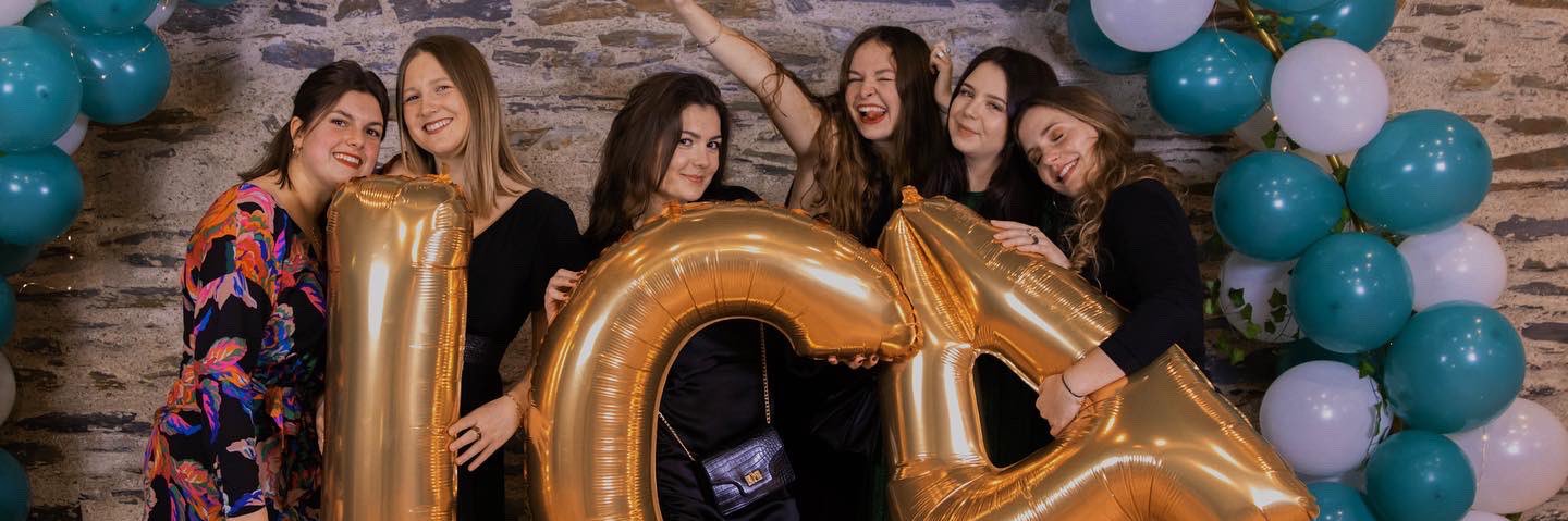 juliegrdn_'s profile banner image