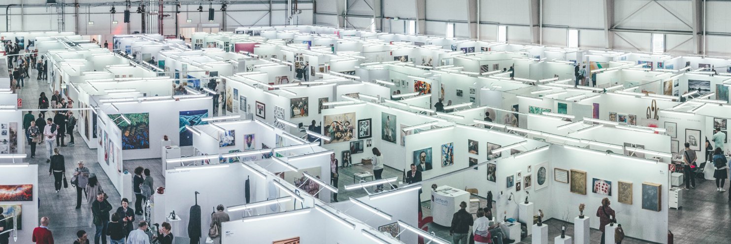 DISCOVERY ART FAIR banner