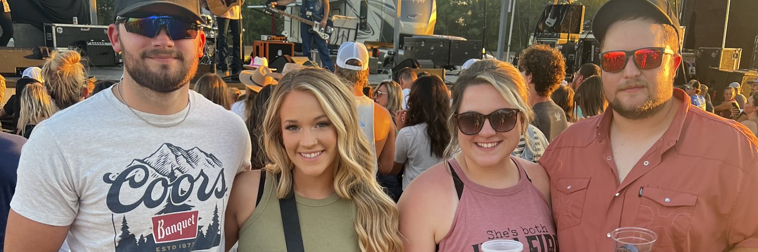 yooo_adrianneee's profile banner image