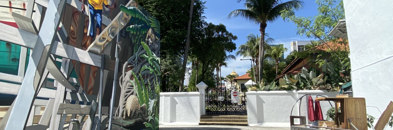 赤道𝔹𝕣𝕖𝕖𝕫𝕖 banner