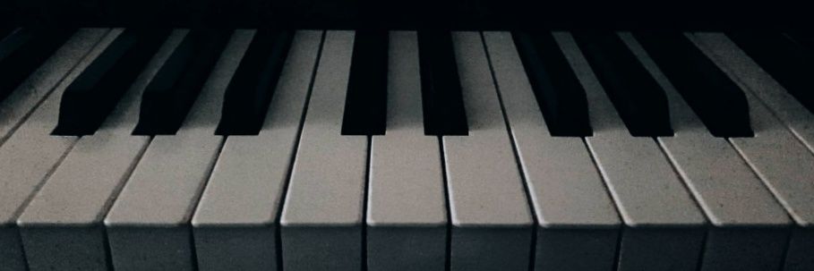 debhohoho's profile banner image