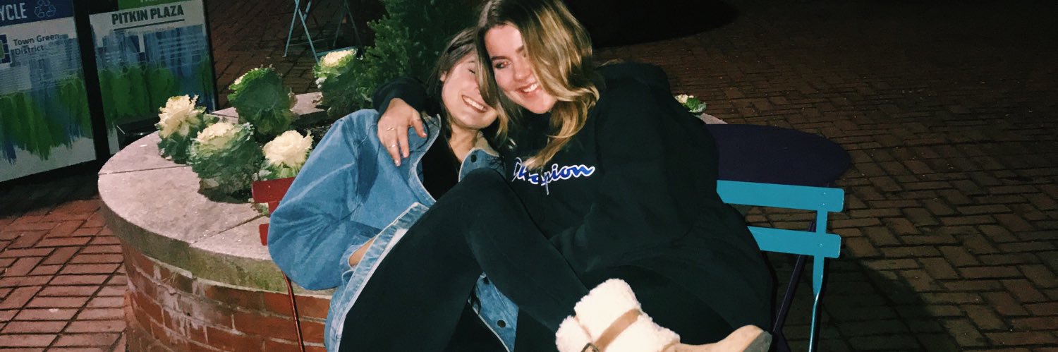 mollayeeee's profile banner image