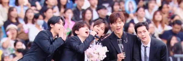 Moonfarawayy Profile Banner